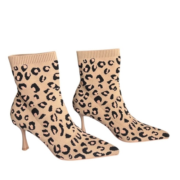 Cosy Island Animal Print "Minimalist" Sock Ankle Boots Size 10 NWT Includes Box - Picture 5 of 11